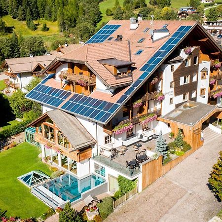 Berghotel Miramonti Tesero Exterior foto