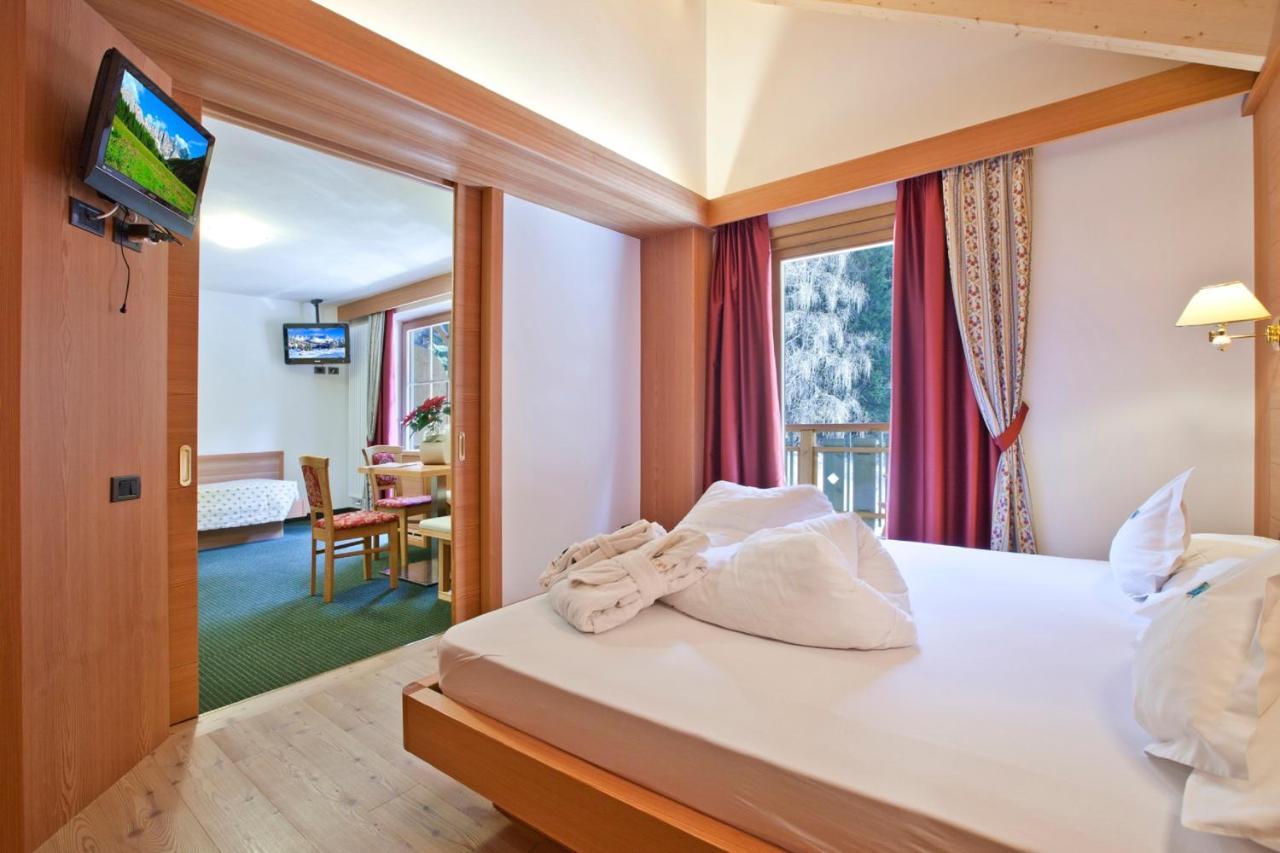 Berghotel Miramonti Tesero Habitación foto